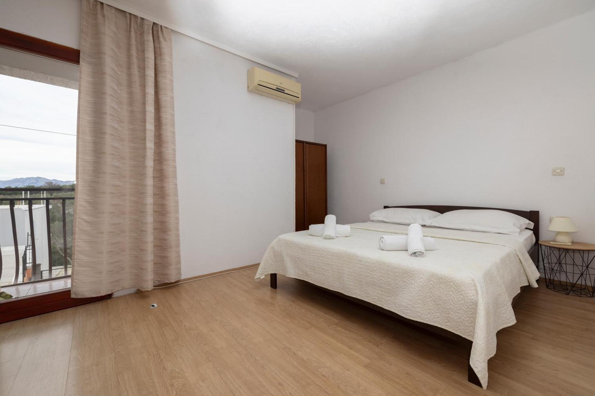 Apartments Family Roso Promajna Buitenkant foto